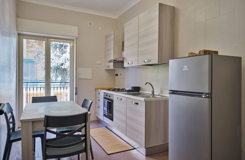 Pozzuoli Apartment | Pozzuoli apartment, a stone's throw from the metro
