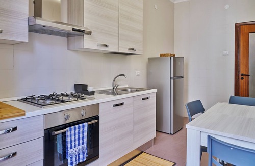 Pozzuoli Apartment | Pozzuoli apartment, a stone's throw from the metro