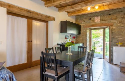 Sestino House | Pretty Farmhouse with pool