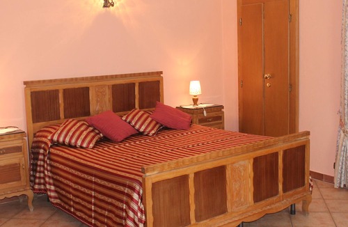 Grand Vert House | pretty independent part of the building with arcade and private garden