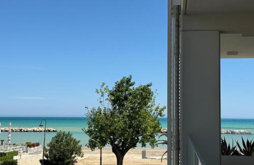 Alba Adriatica Apartment | Prima fila mare - Appartamento Vista Mare