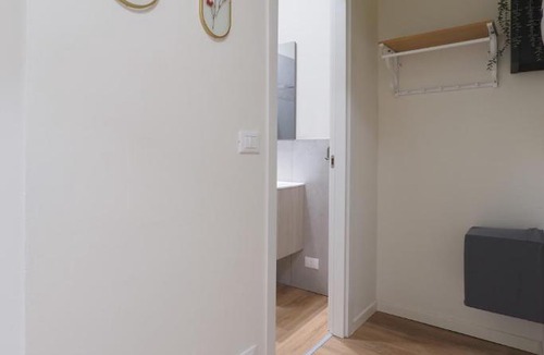 Giambellino Apartment | PrimoPiano - Tulipani