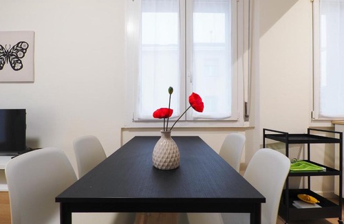 Giambellino Apartment | PrimoPiano - Tulipani
