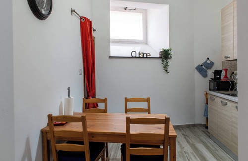 Pre House | Principe Square Station - Room rentals within walking distance of train and cruises
