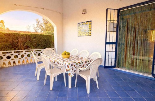 Mondragone Apartment | Private house with patio - 5 min from the sea - Garage