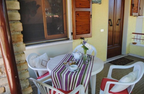 Acqualagna House | Private house with private pool and a large fenced garden. Pet friendly