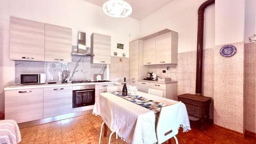 Castelletto d'Orba Apartment | Private Villa Angal