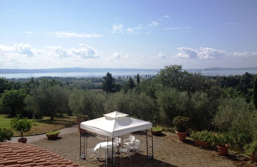 Grotte di Castro Villa | Private villa with pool overlooking the lake Bolsena