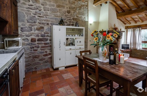 Bivio Lugnano Apartment | PTU La Fattoria Farmhouse - APT La Rondine