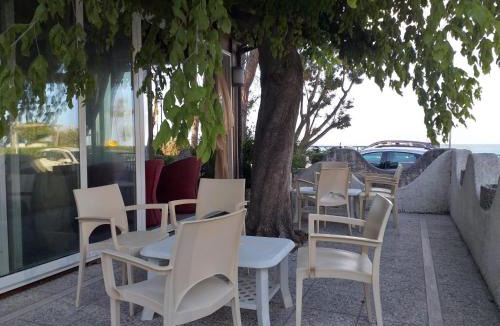 Pineto Bed & Breakfast | Quadruple room for a totally relaxing holiday 20 meters from the sea