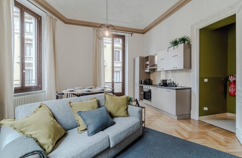 Historic Centre Apartment | Quaint 2-bedroom apartment with AC in charming Torino