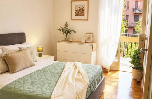 Rione Centro Apartment | Quick Home Victoria - Two Bedroom Apartment, Sleeps 7