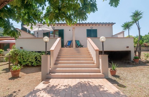 Capoliveri Apartment | Quiet Apartment “I Tigli 2” near Town Centre with Terrace & Garden; Parking Available