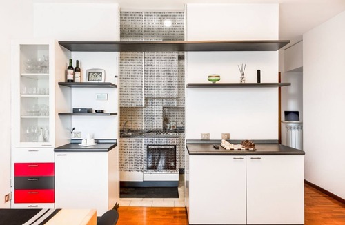 Milan Apartment | Quiet Home with Terrace - 20 min from Milan Duomo