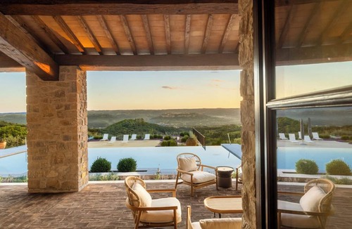 Orvieto Villa | Quiet luxury among the olive groves of Orvieto