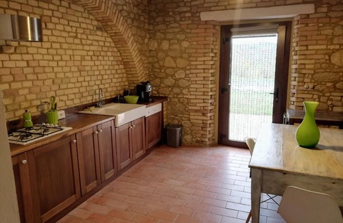 Picciano House | Quietly located holiday home for 6 with private pool