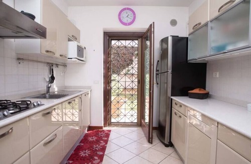 Recanati Apartment | R01 - Recanati, portion of villa on several levels with garden