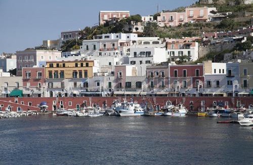 Ponza Apartment | Raffaele