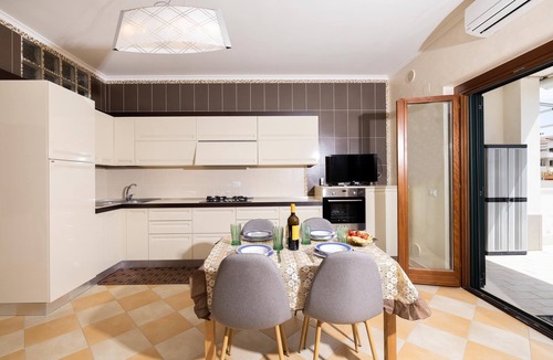 Chiesiola Apartment | Raggio di Sole by BarbarHouse