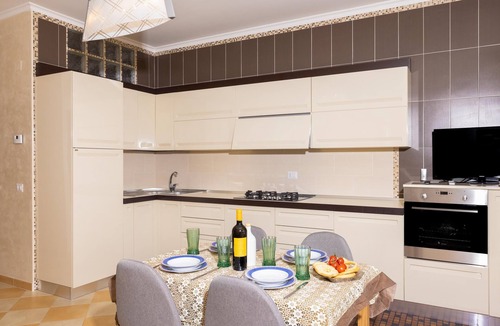 Chiesiola Apartment | Raggio di Sole by BarbarHouse