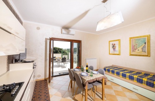 Chiesiola Apartment | Raggio di Sole by BarbarHouse