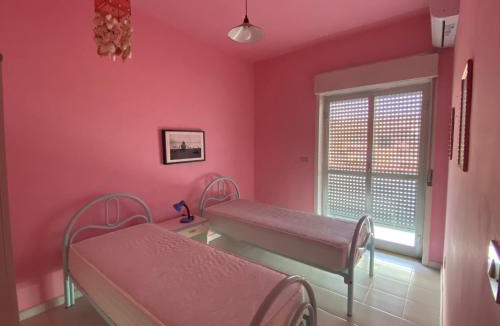 Marina di Schiavonea Apartment | Rainbow Seafront Apartment