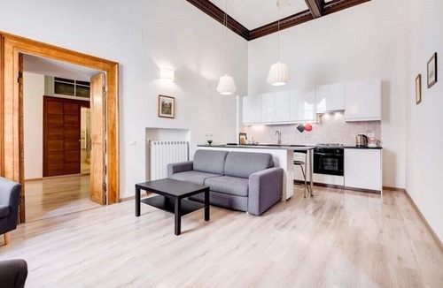 Rione IV Campo Marzio Apartment | Rampa Mignanelli Charming Apartment
