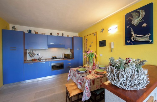 Bardonecchia Apartment | Rebecca's House (few steps from skiing)