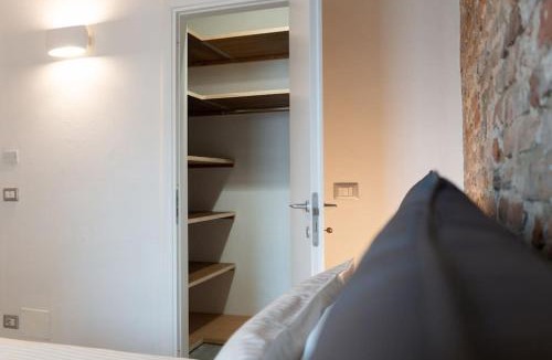 Asti Apartment | Recinto Nobili 4 - private parking vista cortile