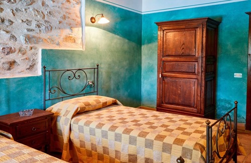 Uncinano House | Refined apartment in an ancient old mill (1600century). Umbria country side.