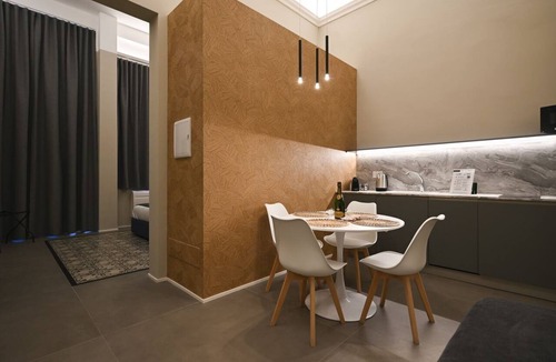 Municipio 1 Apartment | Refined suite in the heart of Bari