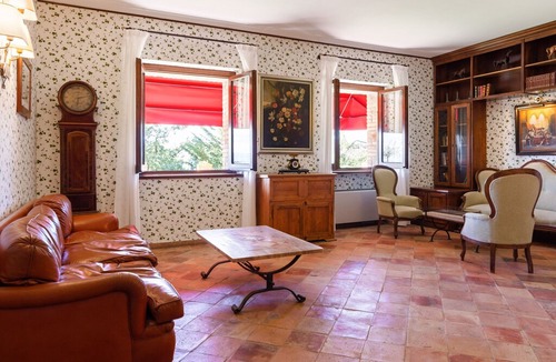 Canalicchio House | Regal Holiday Home in Collazzone with Sauna and Bar