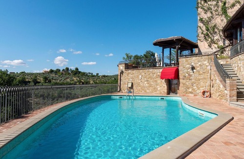 Canalicchio House | Regal Holiday Home in Collazzone with Sauna and Bar