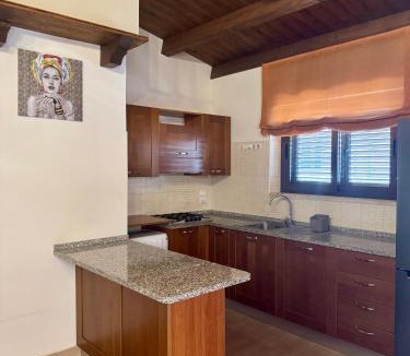 Reggio Calabria Apartment | Reggina's Retreat
