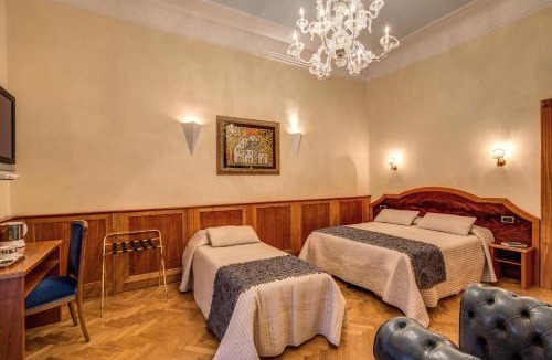 Rome City Centre House | Relais Conte Di Cavour De Luxe