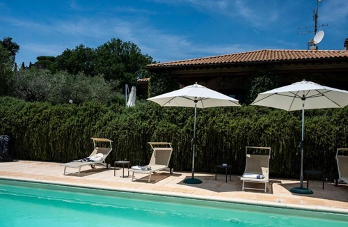 Montopoli di Sabina House | Relax in piscina