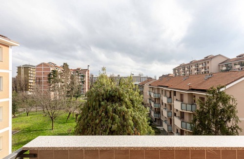 Milan Apartment | Relax Urbano con Balcone | Metro e San Siro