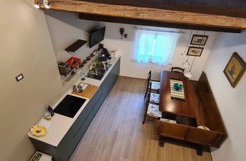 Fabriano Apartment | Relaxing - "Il Boschetto" with private pool near Frasassi Cave.