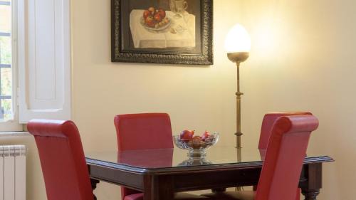 Rione XI Sant'Angelo Apartment | Rental in Rome Ghetto Garden