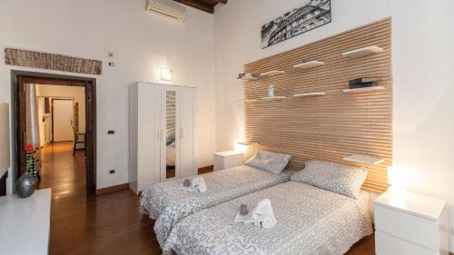 Rione VI Parione Apartment | Rental in Rome Mial house