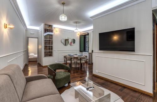 Rome Province Apartment | Repubblica Historical Apartment