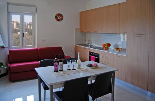 Offida Apartment | Residence Borgo Offida with large garden