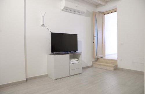 Scanzano Jonico House | RESIDENCE CIMINO By Termitito