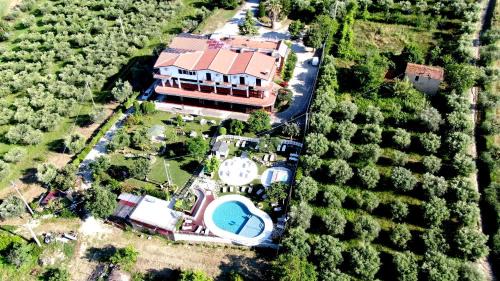 Controguerra Apartment | Residence Ristorante Baobab