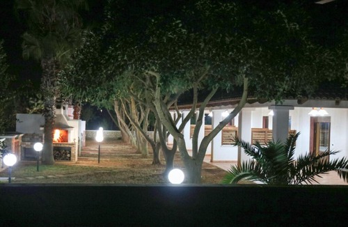 Posto Rosso House | Residence Tenuta Bene Bilocali by Paf in tour