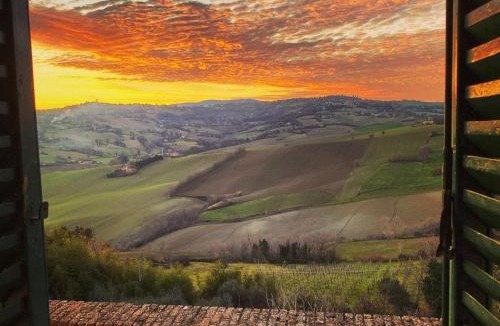 Mondavio House | Residence with breathtaking views in the medieval village