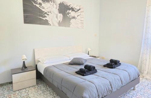 Gaeta Apartment | Residenza Cristallo, 150mq fronte mare con parcheggio in zona VIP