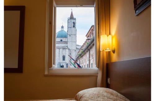 Centro Storico Hotel | Residenza dei Capitani - Piazza del Popolo