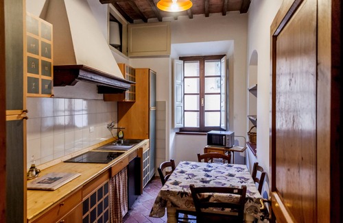 Scansano Bed & Breakfast | "Residenza di Palazzo Ghio" Guesthouse with Wi-Fi and Air Conditioning (CIN IT053023C2DQ31RZMP)