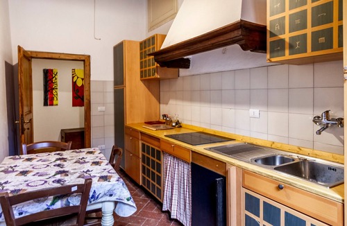 Scansano Bed & Breakfast | "Residenza di Palazzo Ghio" Guesthouse with Wi-Fi and Air Conditioning (CIN IT053023C2DQ31RZMP)